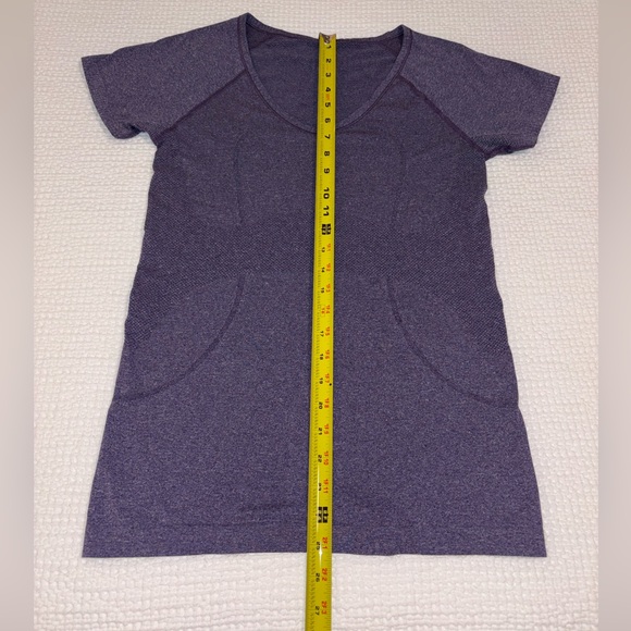 Lululemon Run Swiftly Tech V Neck Shirt in Concord Grape Purple - Size 8 - Picture 10 of 16